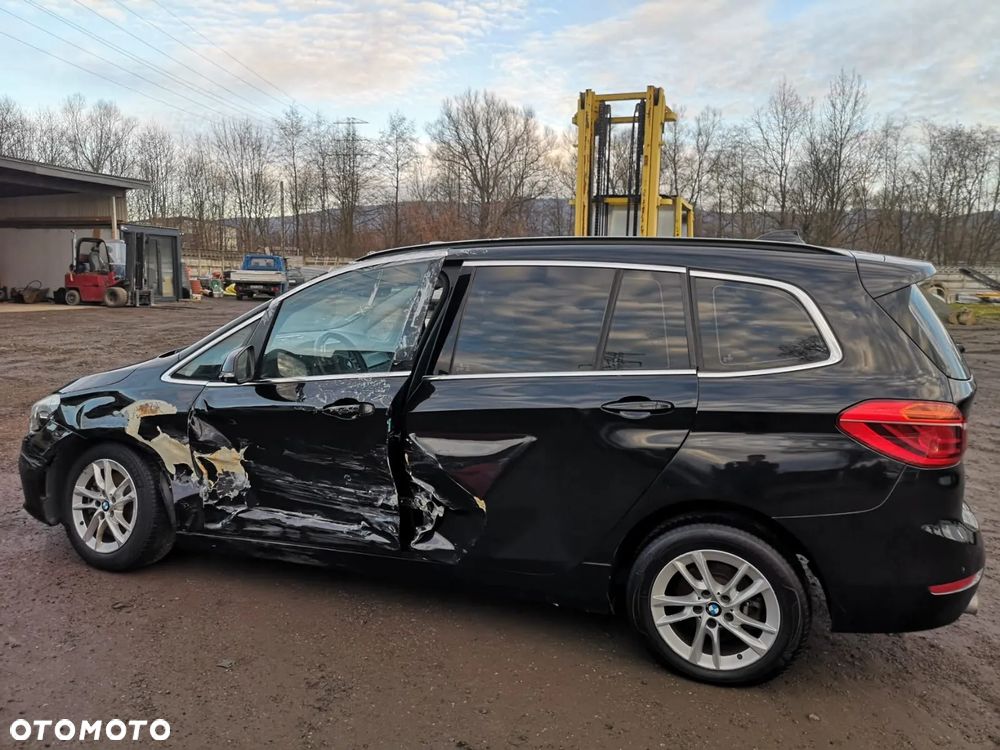 BMW Seria 2 218d Sport Line - 3