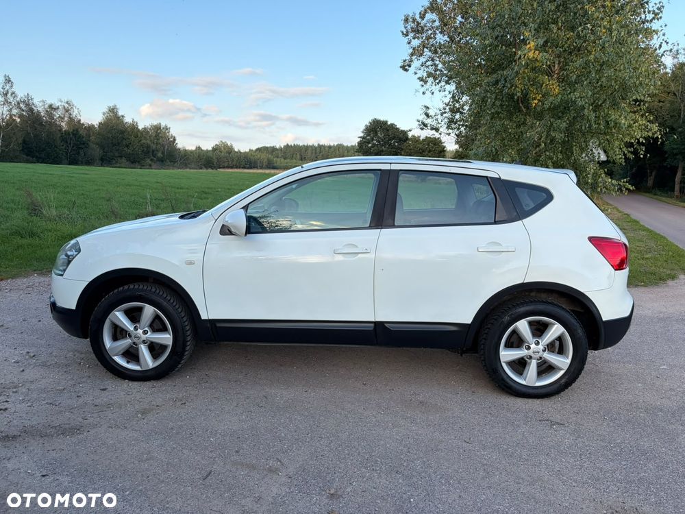Nissan Qashqai - 2