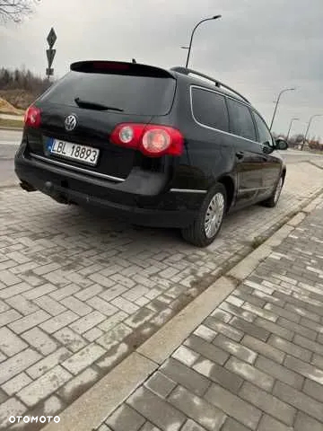 Volkswagen Passat 2.0 TDI Comfortline - 4