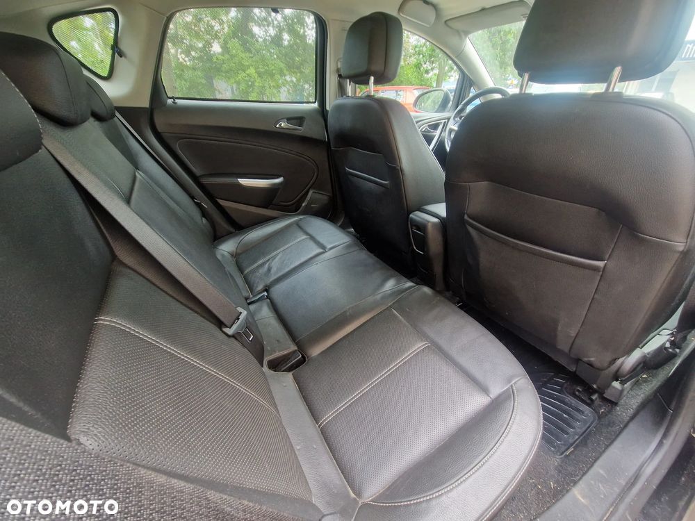 Opel Astra 1.6 T Cosmo - 6
