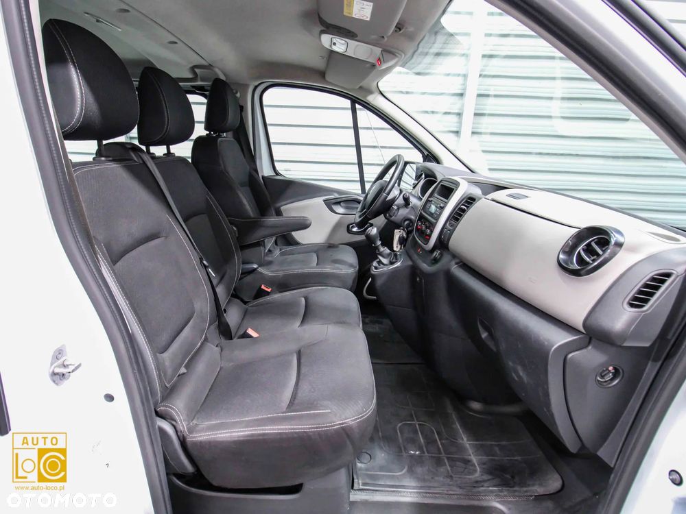 Renault TRAFIC LONG BRYGADÓWKA 6 OSÓB - 10