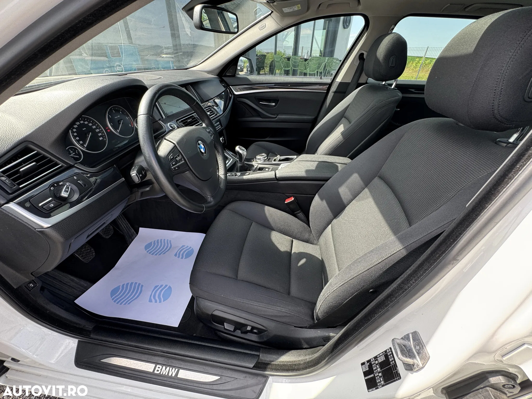 BMW Seria 5 520d - 16