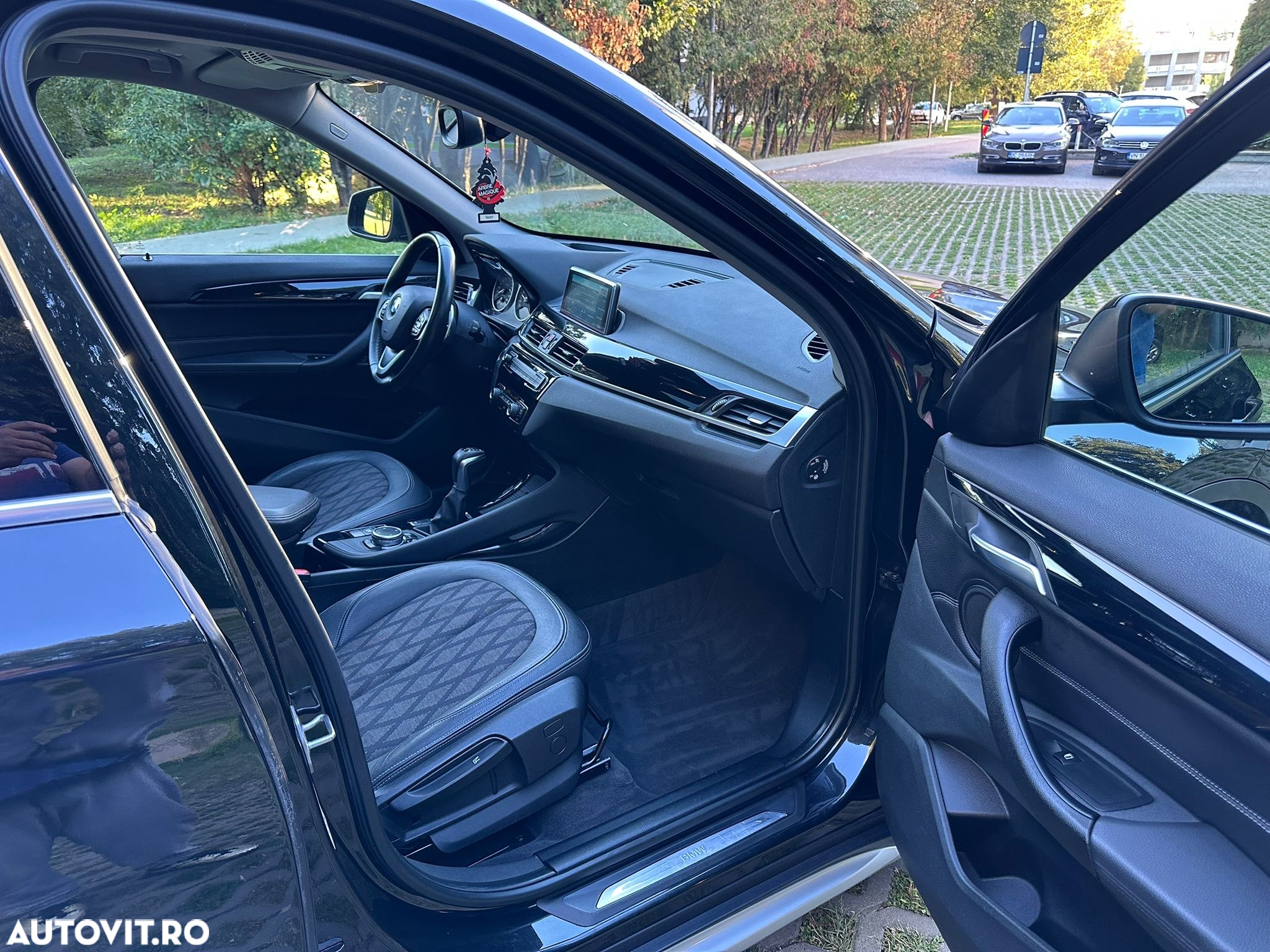 BMW X1 xDrive20d Aut. xLine - 16