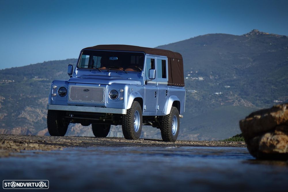 Land Rover Defender - 5