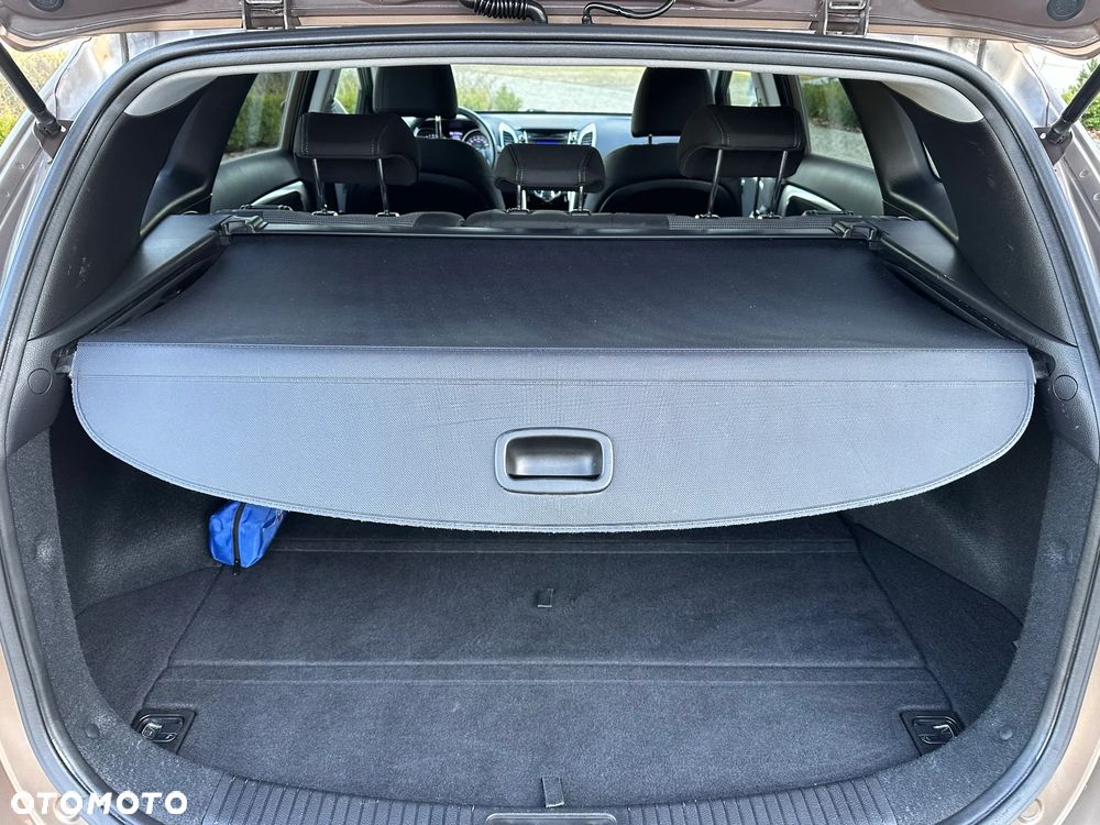 Hyundai i30 blue Kombi 1.6 GDi Style - 30