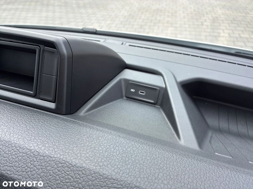 Volkswagen Crafter 50 Skrzyniowy/DMC=3,5t, 2.0 TDI 163 KM r. o. 4490mm - 40