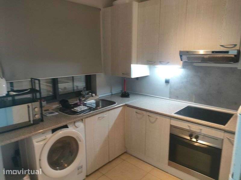 Apartamento T1 em condomínio fechado - Grande imagem: 2/5