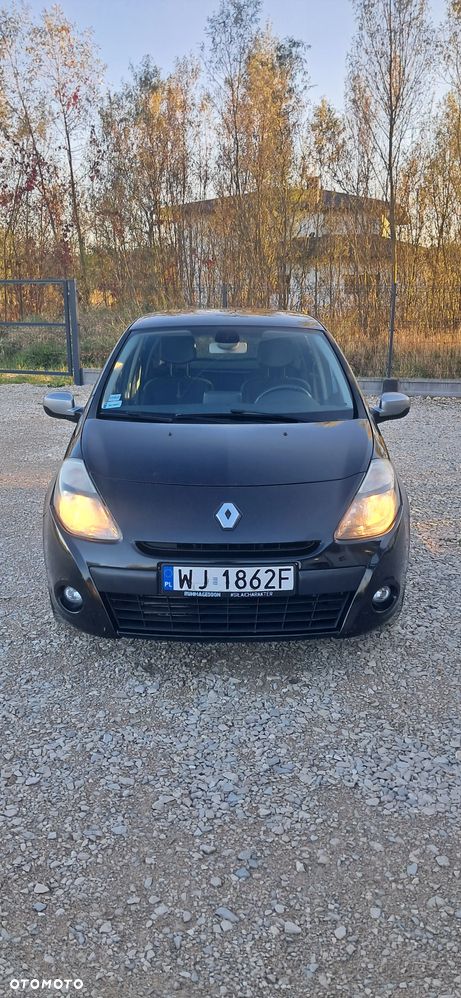 Renault Clio - 10