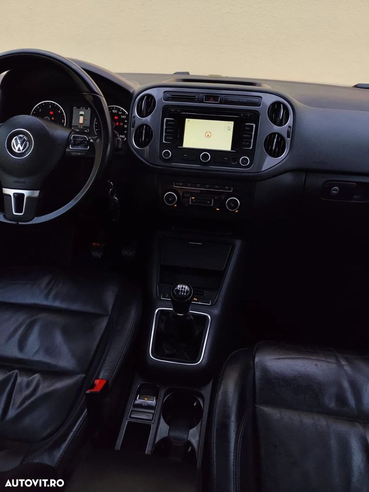 Volkswagen Tiguan - 10