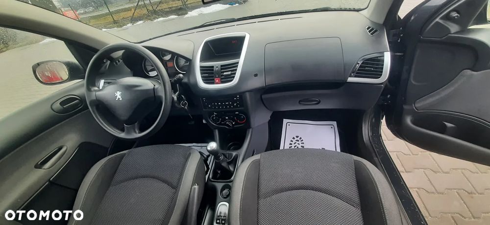 Peugeot 206 plus - 33