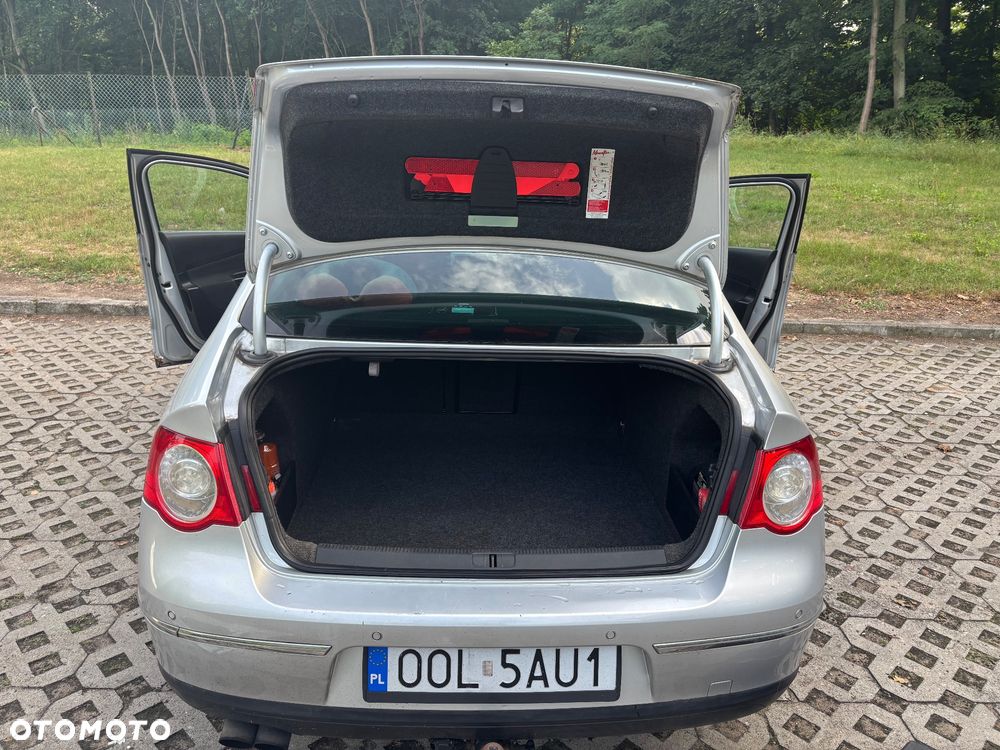 Volkswagen Passat - 6