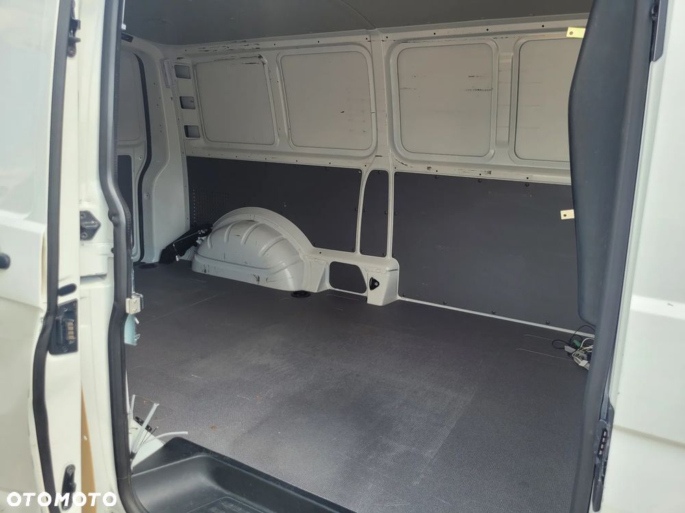 Volkswagen T6.1 Transporter - 5