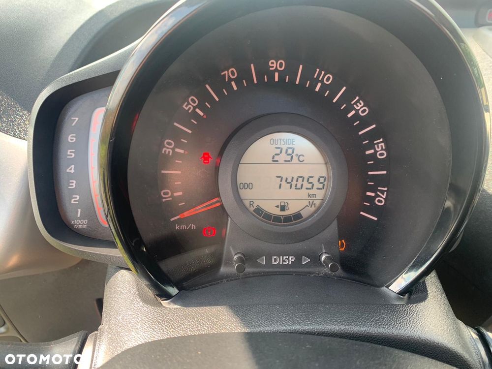 Citroën C1 VTi 68 SELECTION - 25