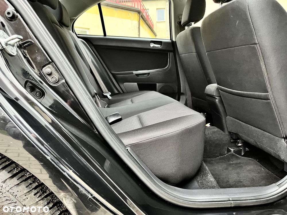 Mitsubishi Lancer 1.8 Intense - 14