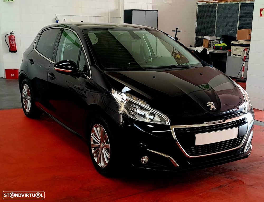 Peugeot 208 1.6 BlueHDi Allure - 5