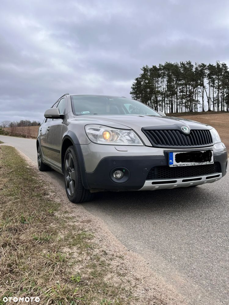 Skoda Octavia 2.0 TDI DPF 4x4 Scout - 2