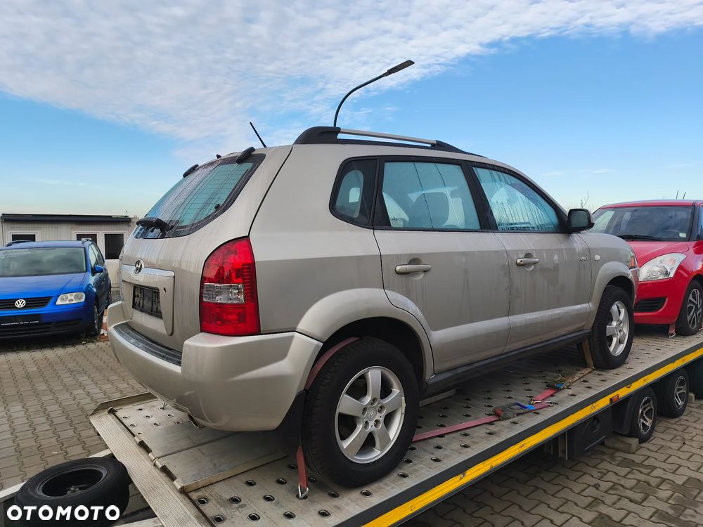 Hyundai Tucson 2.0 4WD GLS - 10