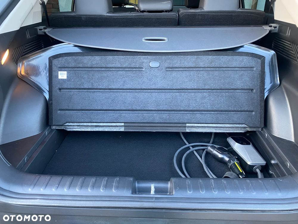 Hyundai IONIQ 5 77,4 kWh 4WD Dynamiq - 33