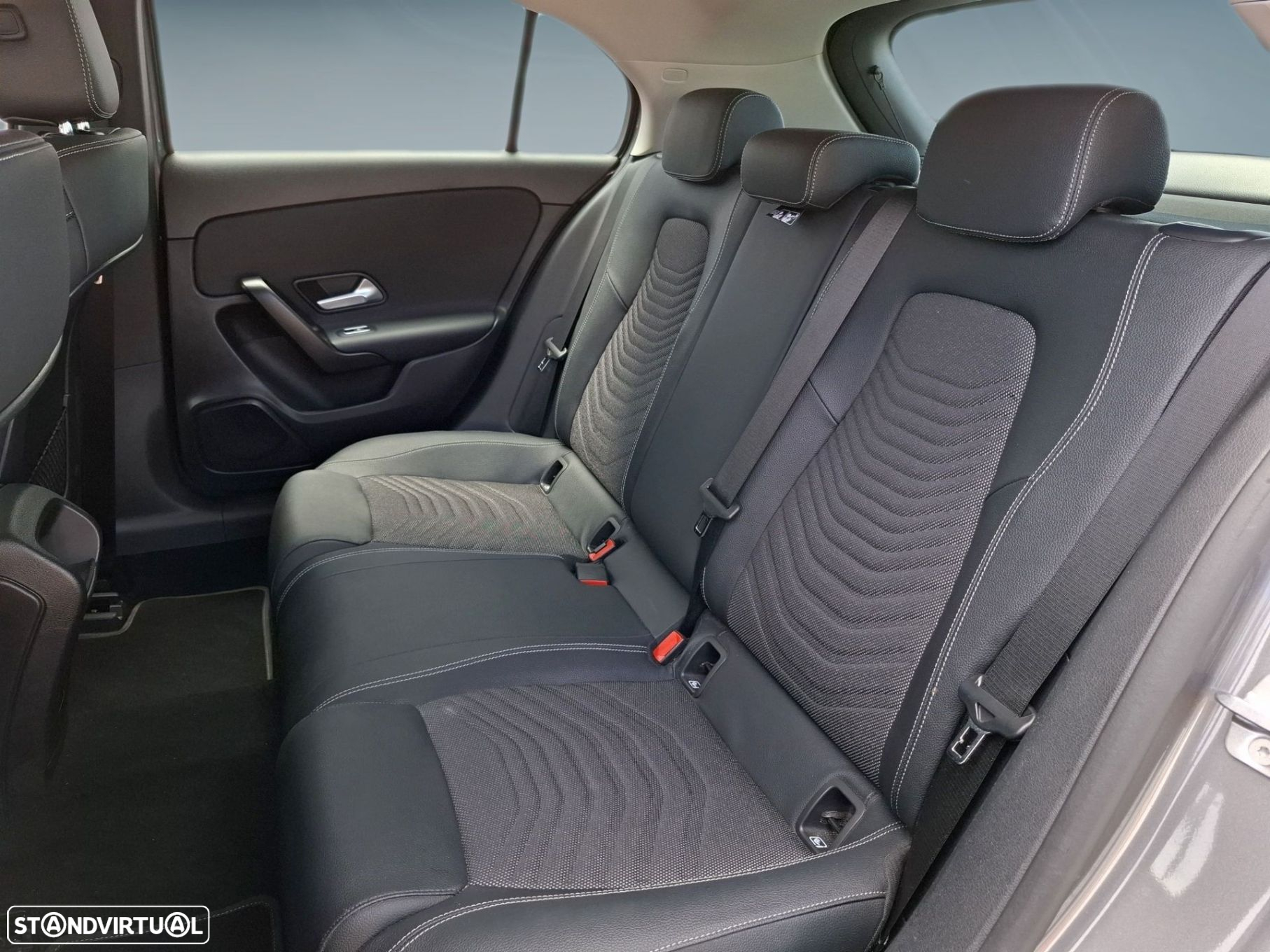 Mercedes-Benz A 200 Style Plus Aut. - 14