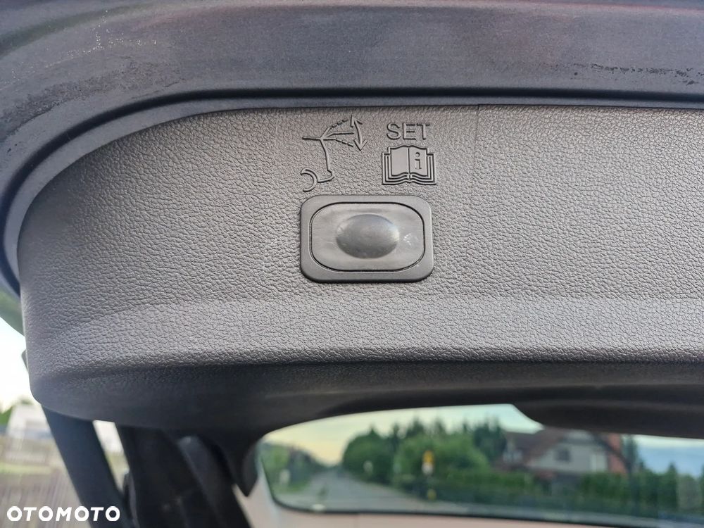 Ford Kuga 2.0 TDCi 4WD Titanium Plus - 6