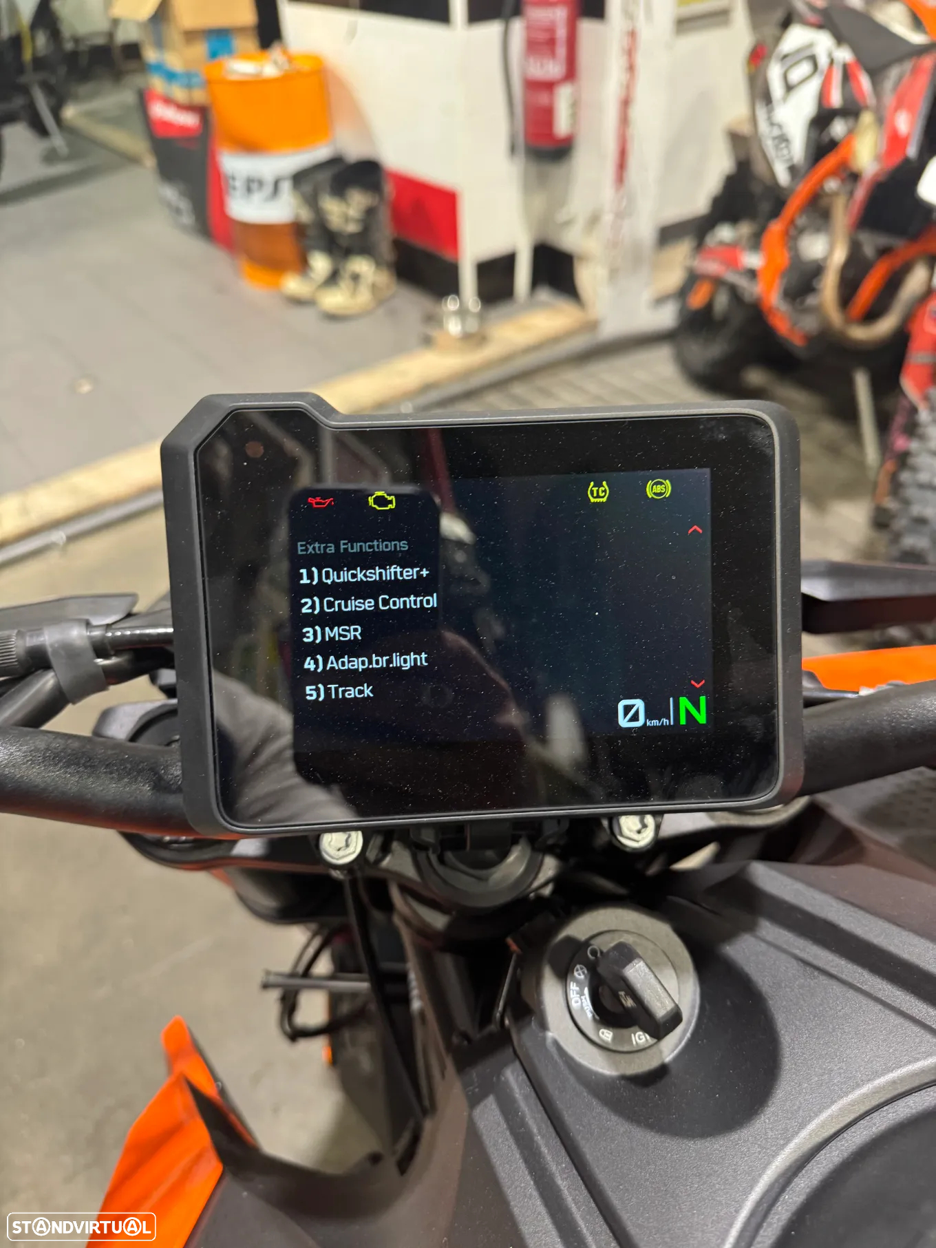 KTM 990 - 2
