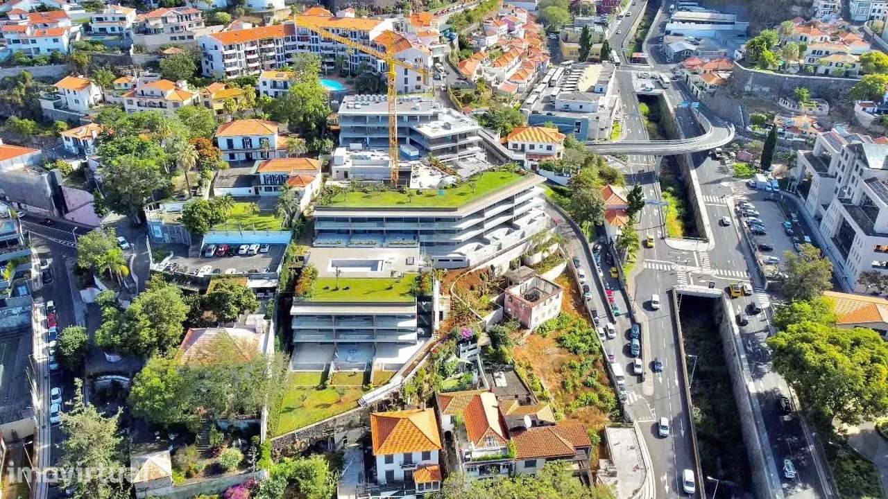 Apartamento T2 Centro do Funchal Vista Baía com Piscina - Grande imagem: 4/49