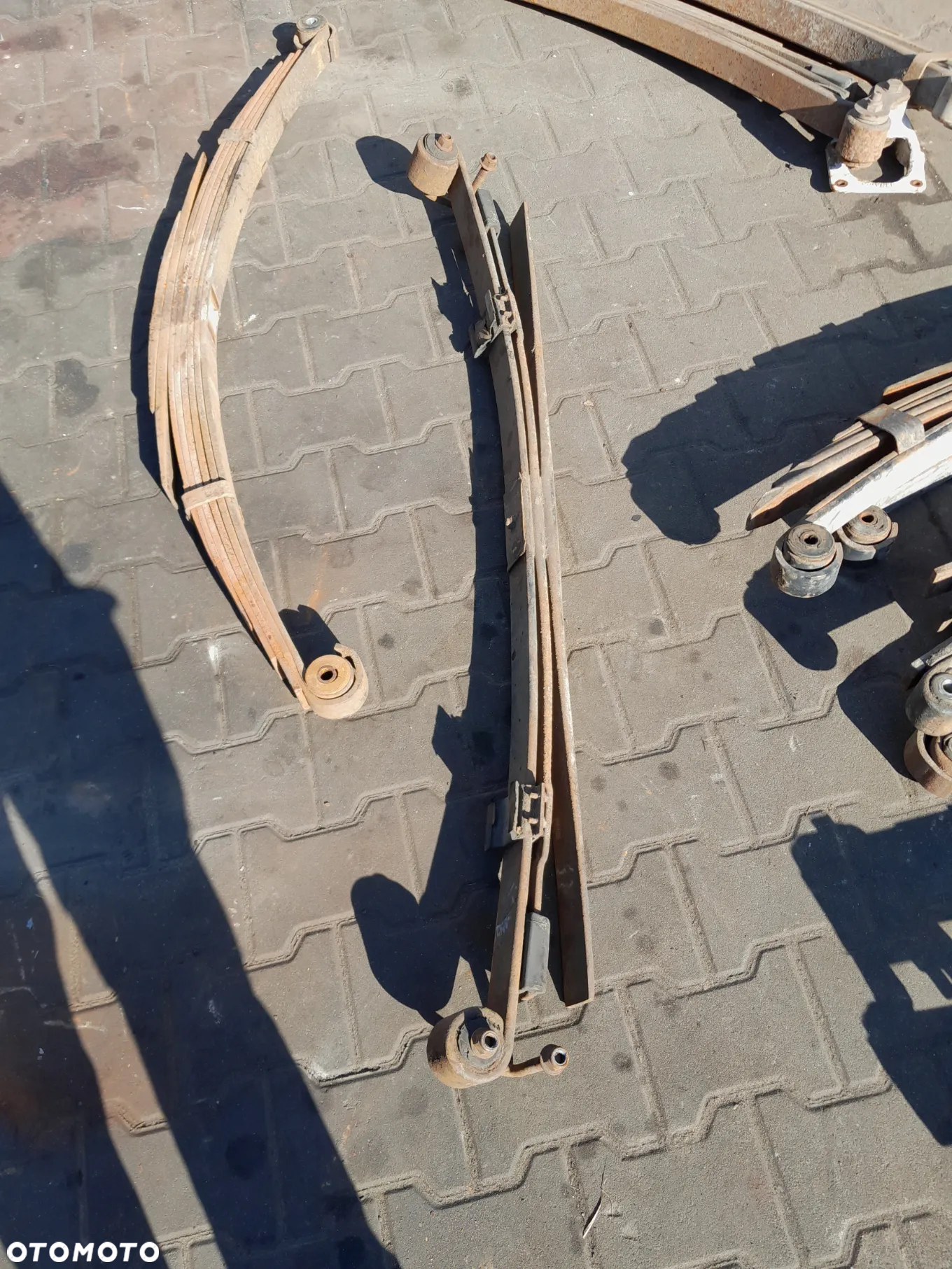 Resory komplet bliźniak 3 pióra Ford Transit 08r - 2