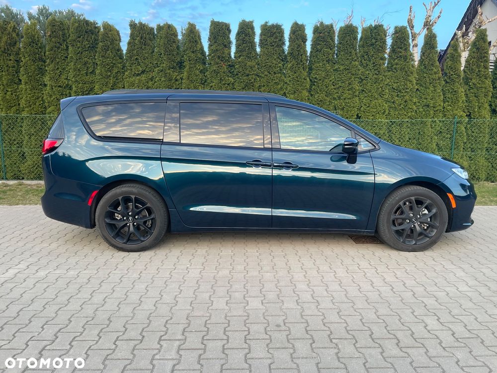 Chrysler Pacifica - 6