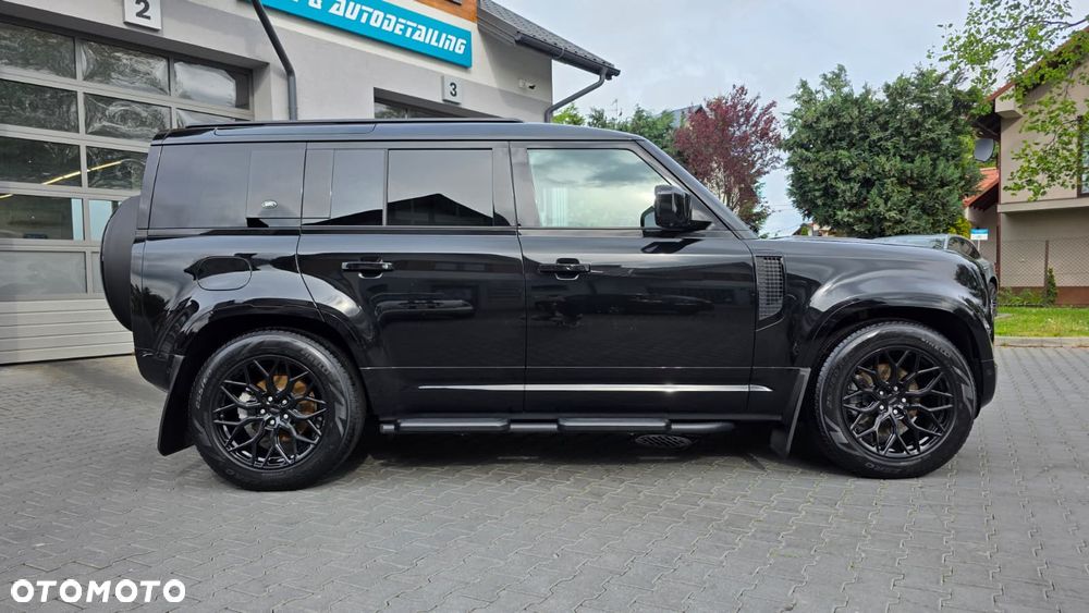 Land Rover Defender - 8