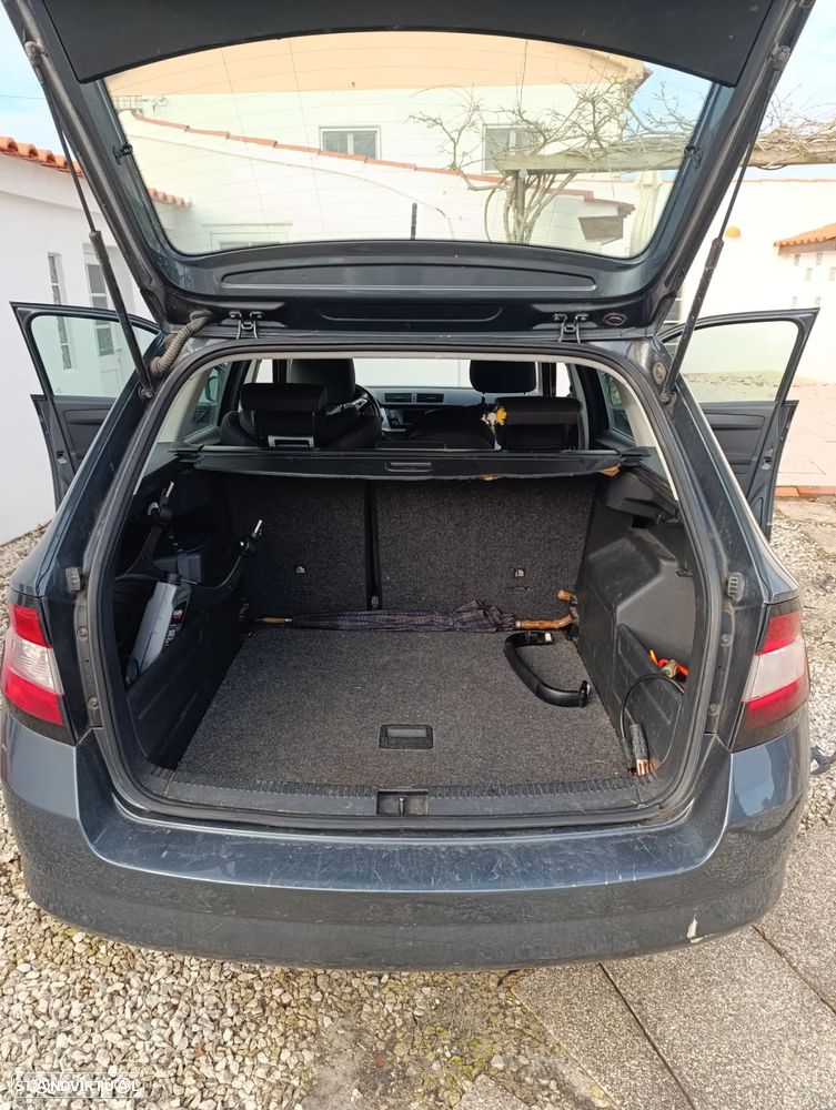 Skoda Fabia Break 1.0 Active - 7