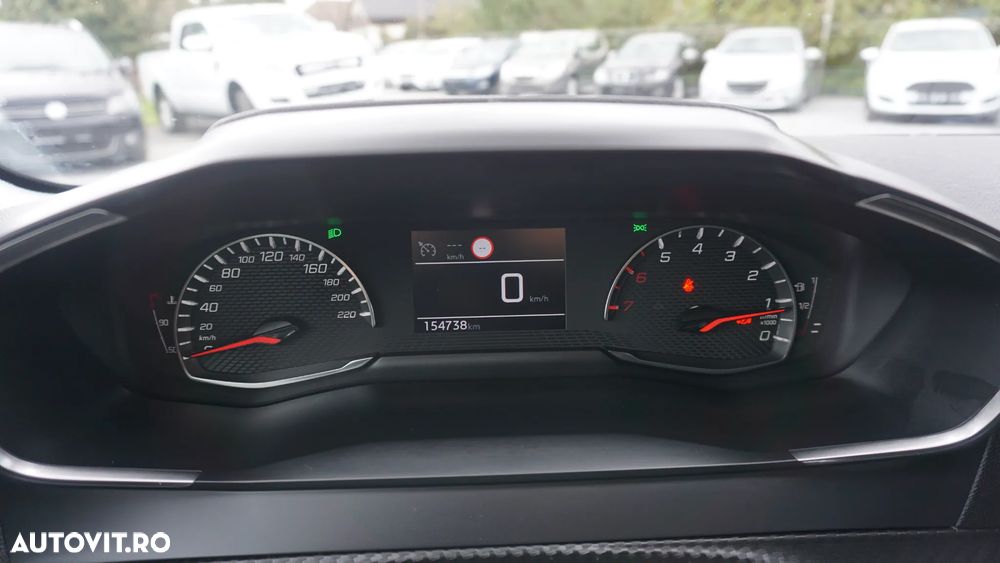 Peugeot 208 BlueHDi 100 GT - 23