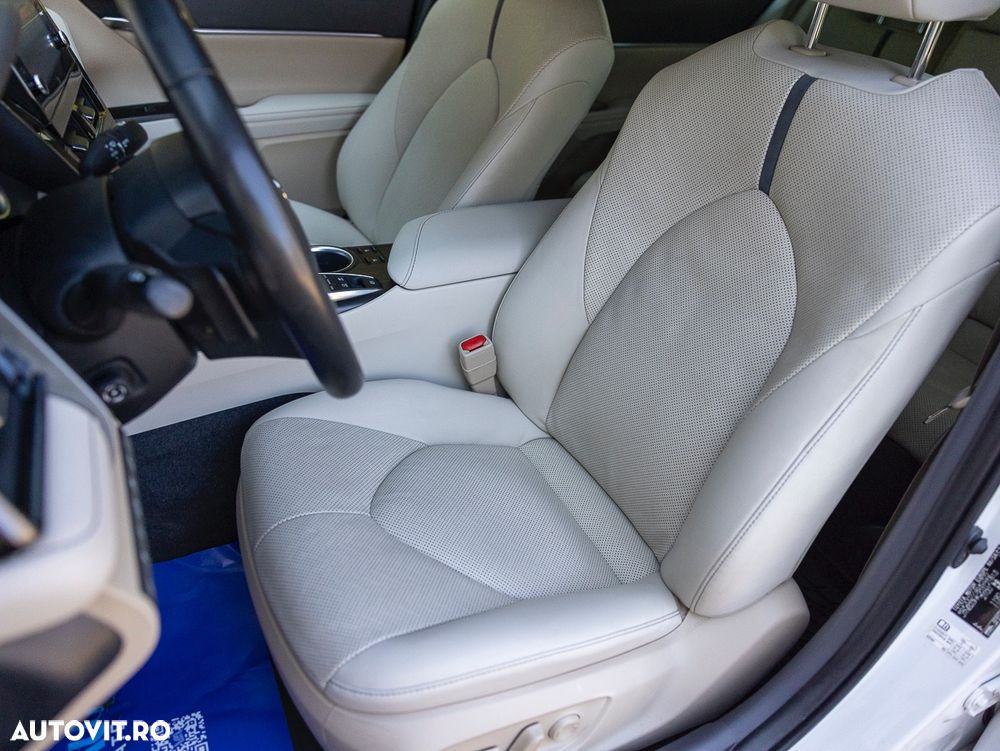 Toyota Camry 2.5 Hybrid Exclusive - 25