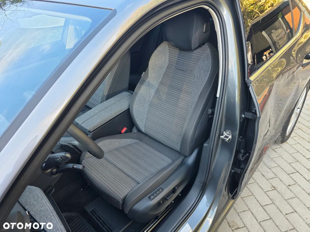 Skoda Superb 1.5 TSI mHEV Selection DSG - 13