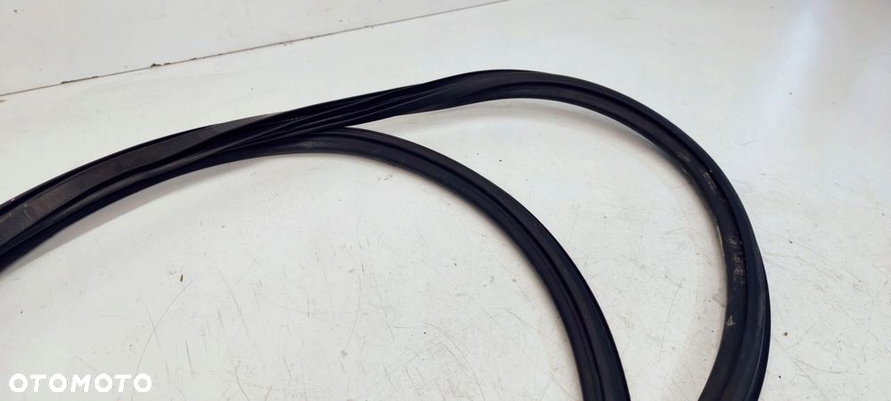 USZCZELKA DRZWI LEWY LUP PRAWY PRZÓD AUDI A3 8V 8V3831721B - 4