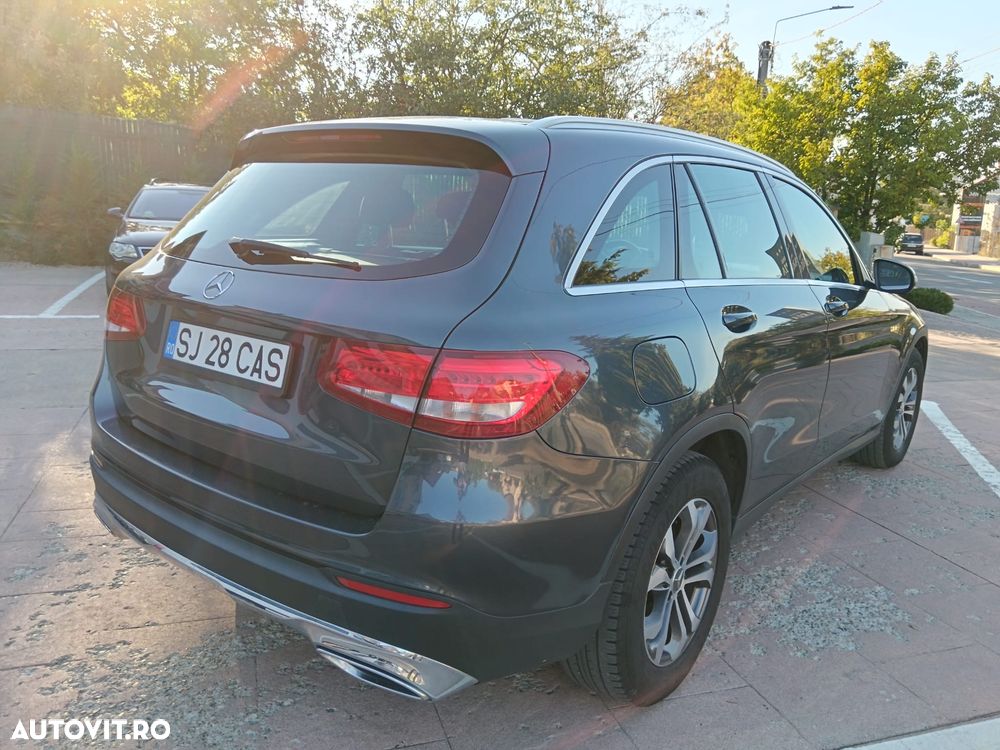 Mercedes-Benz GLC 220 d 4MATIC - 12
