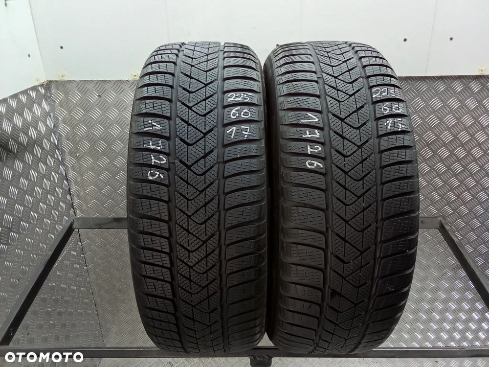 2x Pirelli Sottozero 3 AO 225/60/17 99H nr.1726 - 1