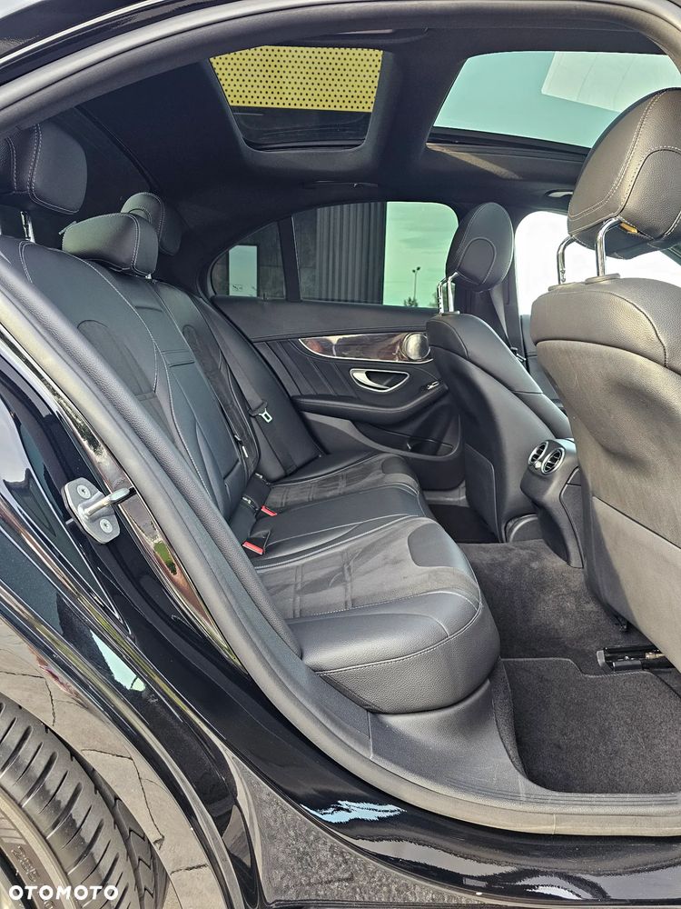 Mercedes-Benz Klasa C 63 AMG 9G - 19