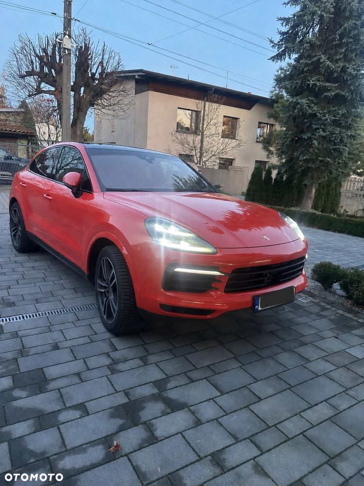 Porsche Cayenne - 1
