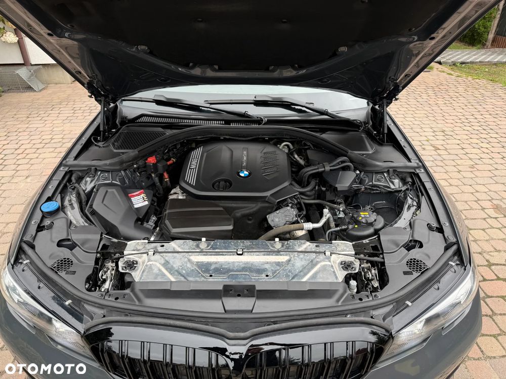 BMW Seria 3 - 25
