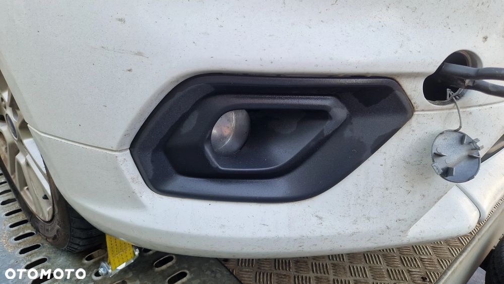 FORD TOURNEO COURIER 2014- KRATKA ATRAPA HALOGENU PRAWA - 1
