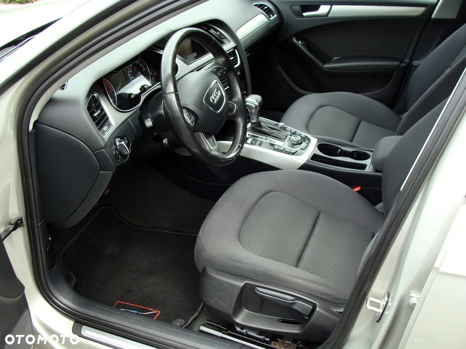 Audi A4 Avant 2.0 TDI DPF quattro S tronic Ambiente - 17