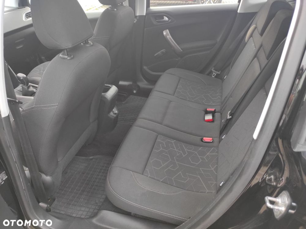 Peugeot 2008 1.6 BlueHDi Active - 11