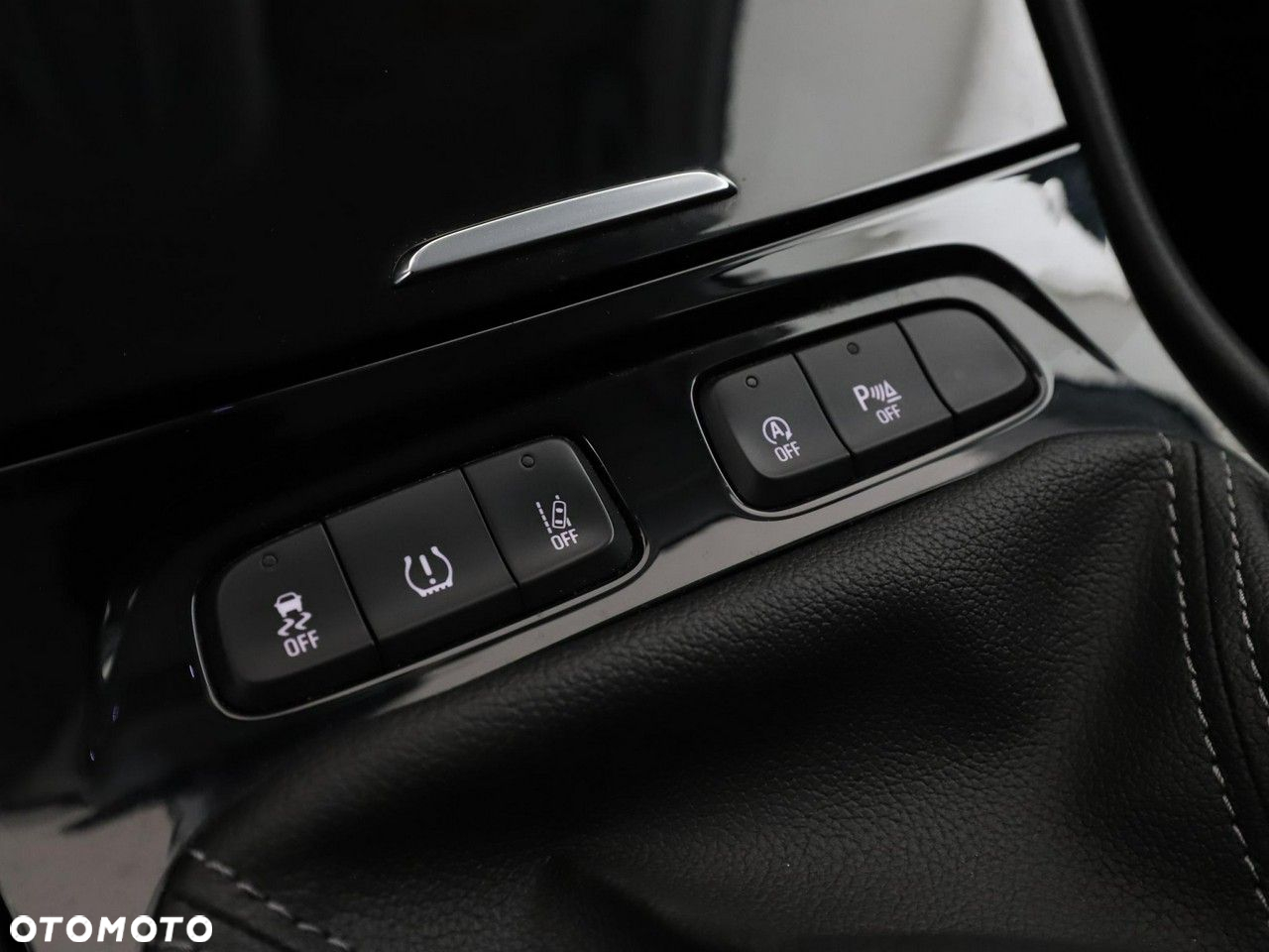 Opel Grandland X 1.2 Start/Stop Design Line - 28