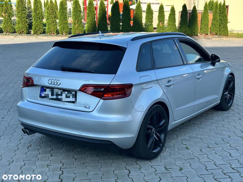 Audi A3 Sportback 2.0 TDI S tronic Ambiente - 12