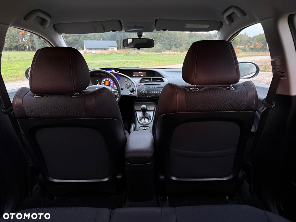 Honda Civic 1.4 i-VTEC Comfort - 26