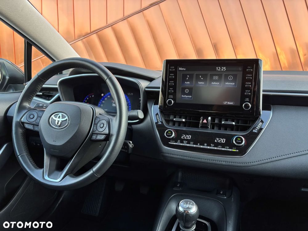 Toyota Corolla 1.6 Prestige - 32