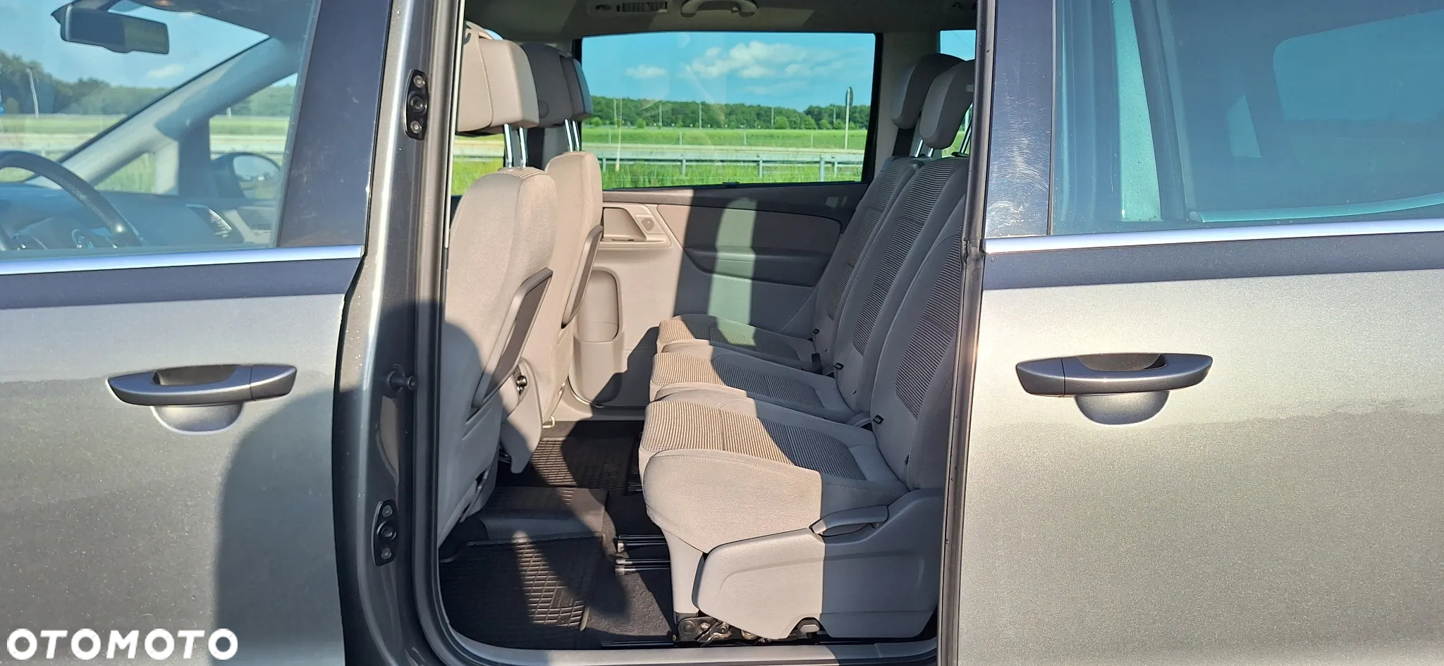 Volkswagen Sharan 2.0 TDI Comfortline - 10