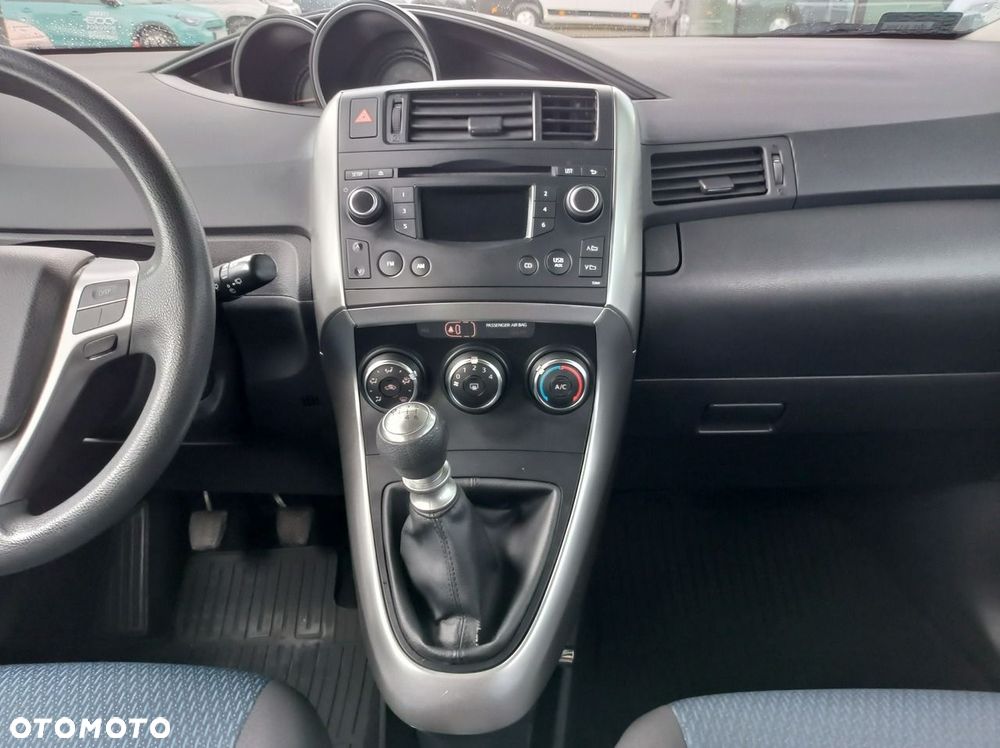 Toyota Verso - 15