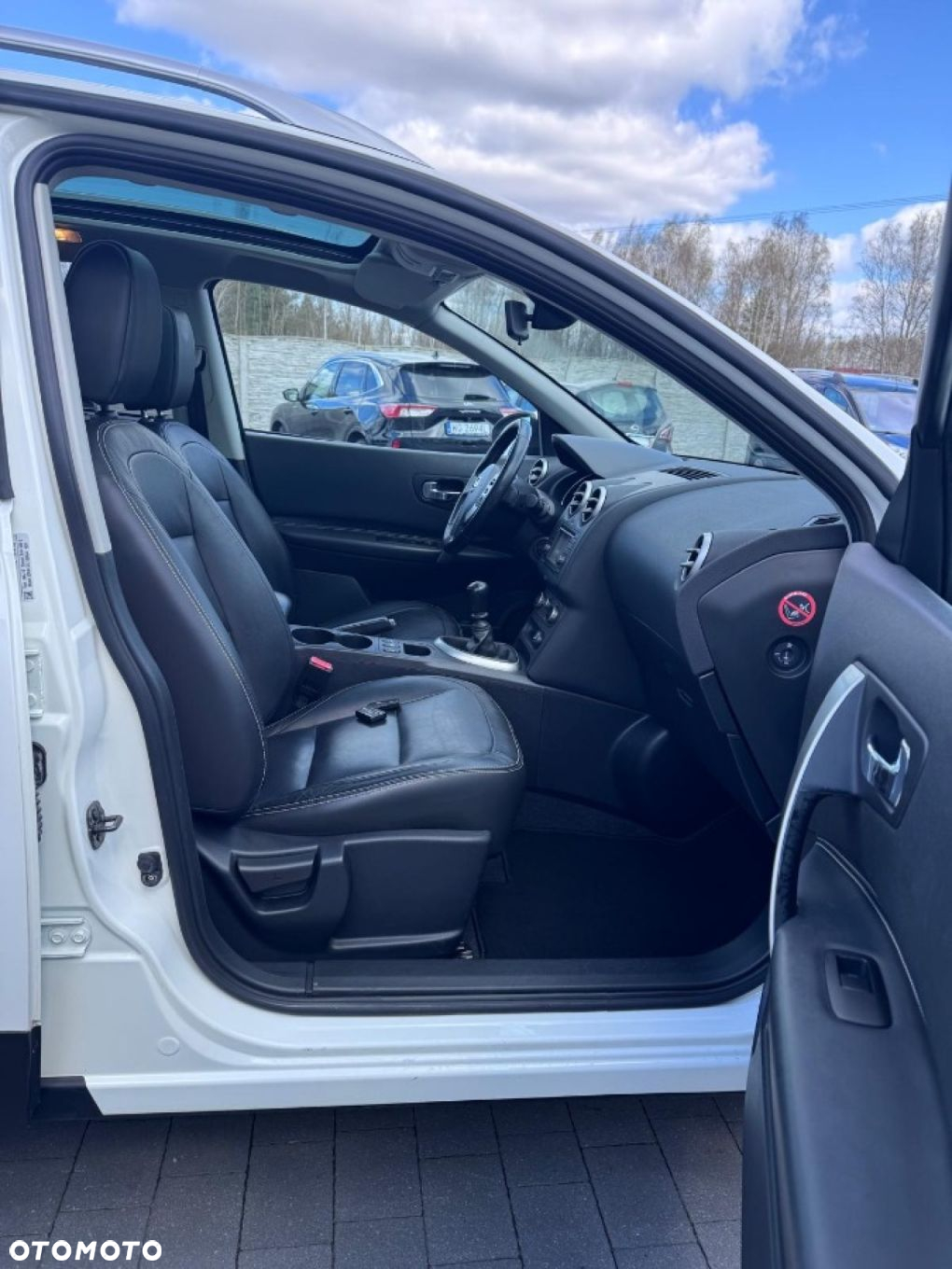 Nissan Qashqai+2 - 21