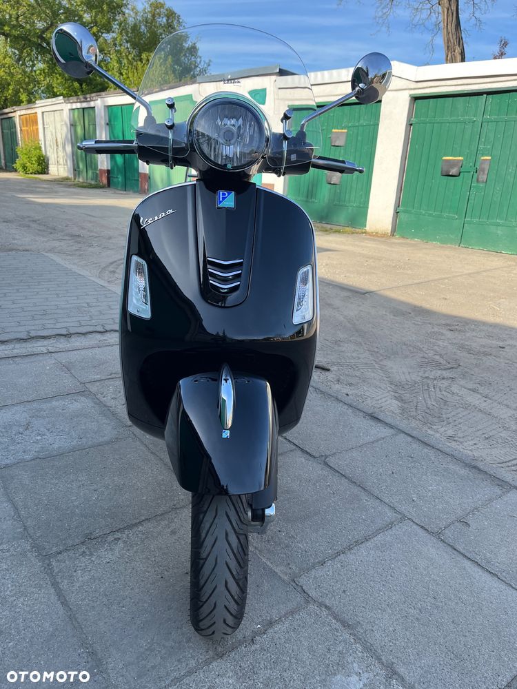 Vespa GTS - 2